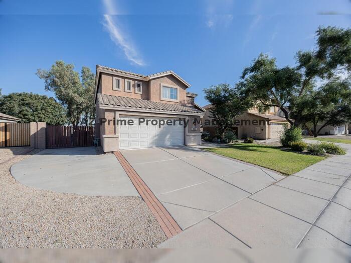 2300 East Augusta Avenue