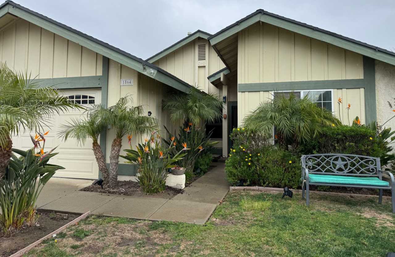 Mission Oaks home near schools and parks