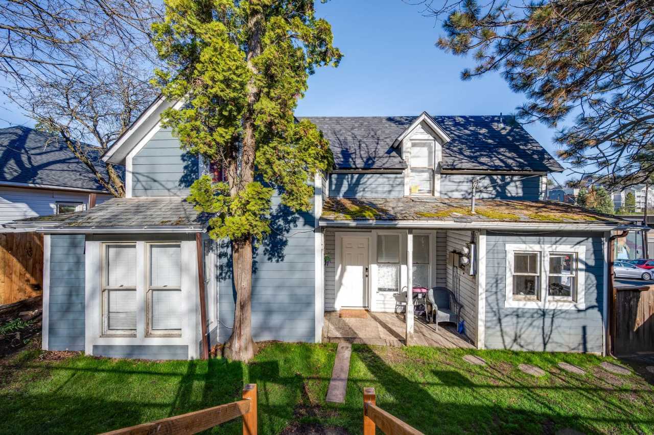 215 SE Spring Street