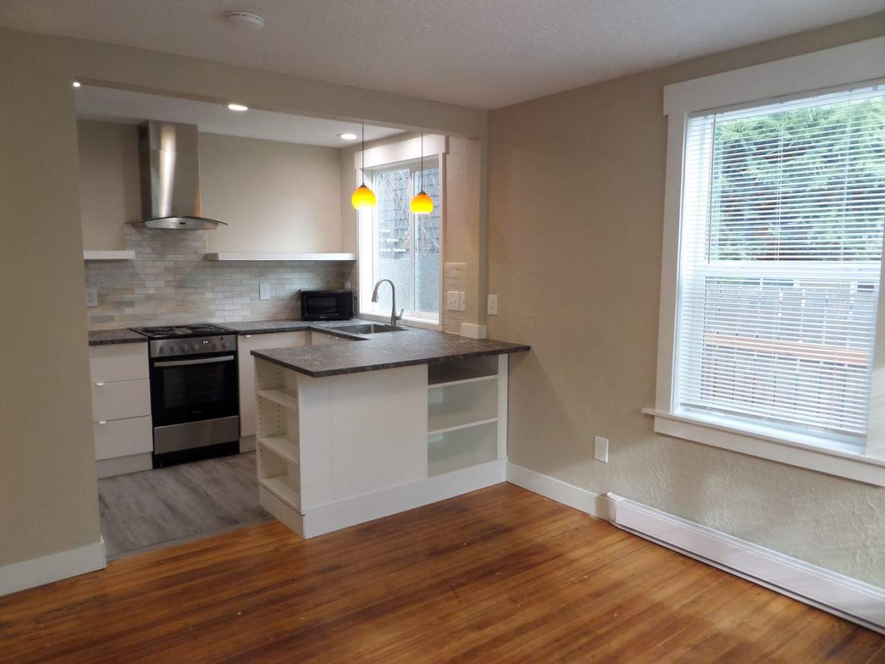 2112-2116 NE 85th St.