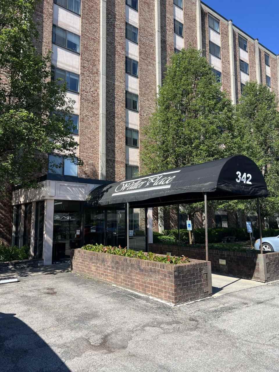 342 Waller Avenue unit: 5J