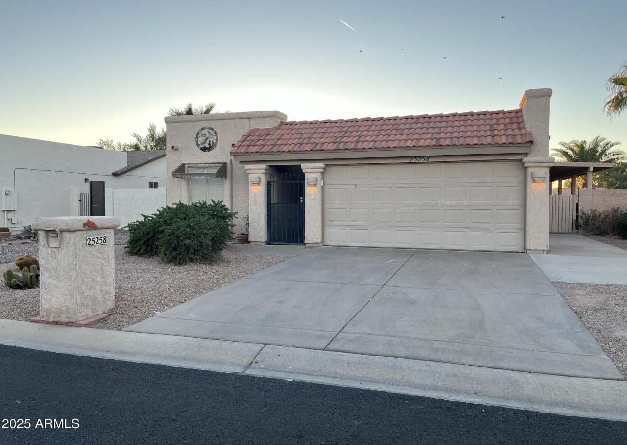 25258 S PINEWOOD Drive