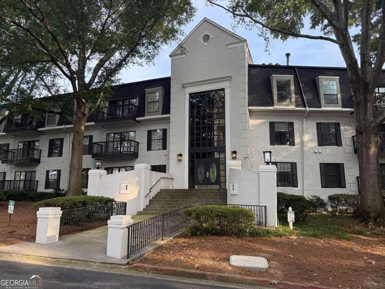 1308 Pine Heights Drive NE