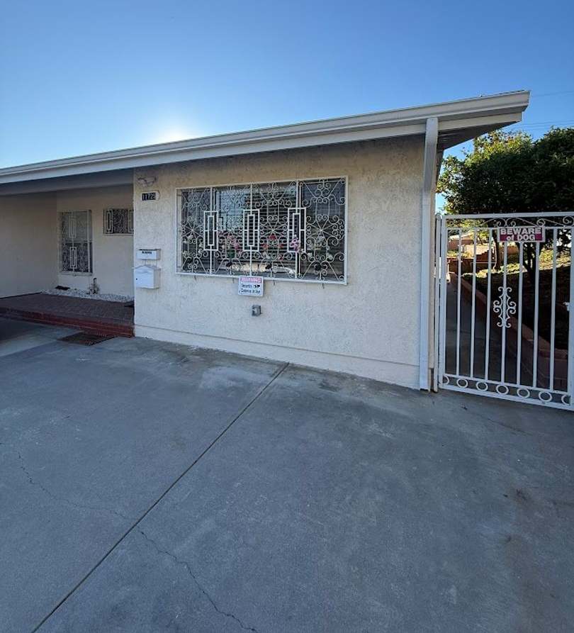 3 Bedroom 2 Bathroom Granada Hills Home (Main House) Great Location!