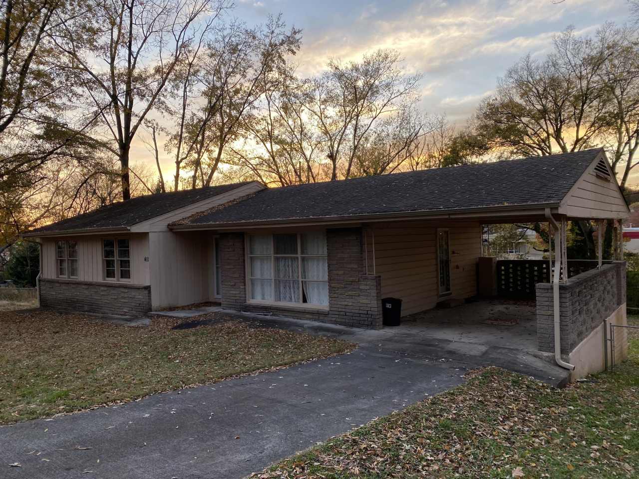 411 Brown Avenue Northwest