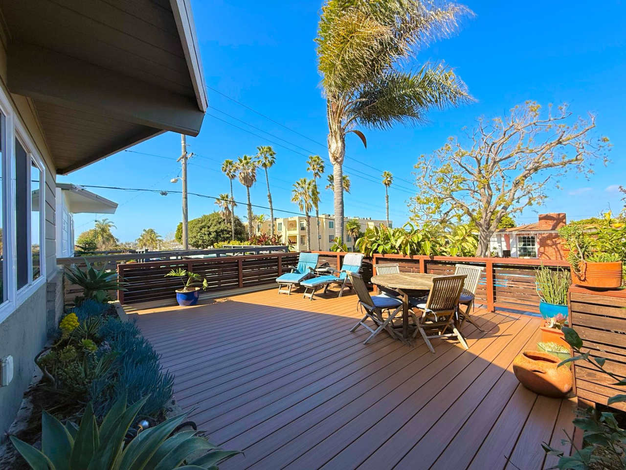 Awesome furnished beach home