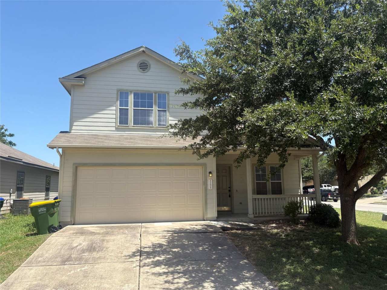 Newly Renovated Residential In Manor