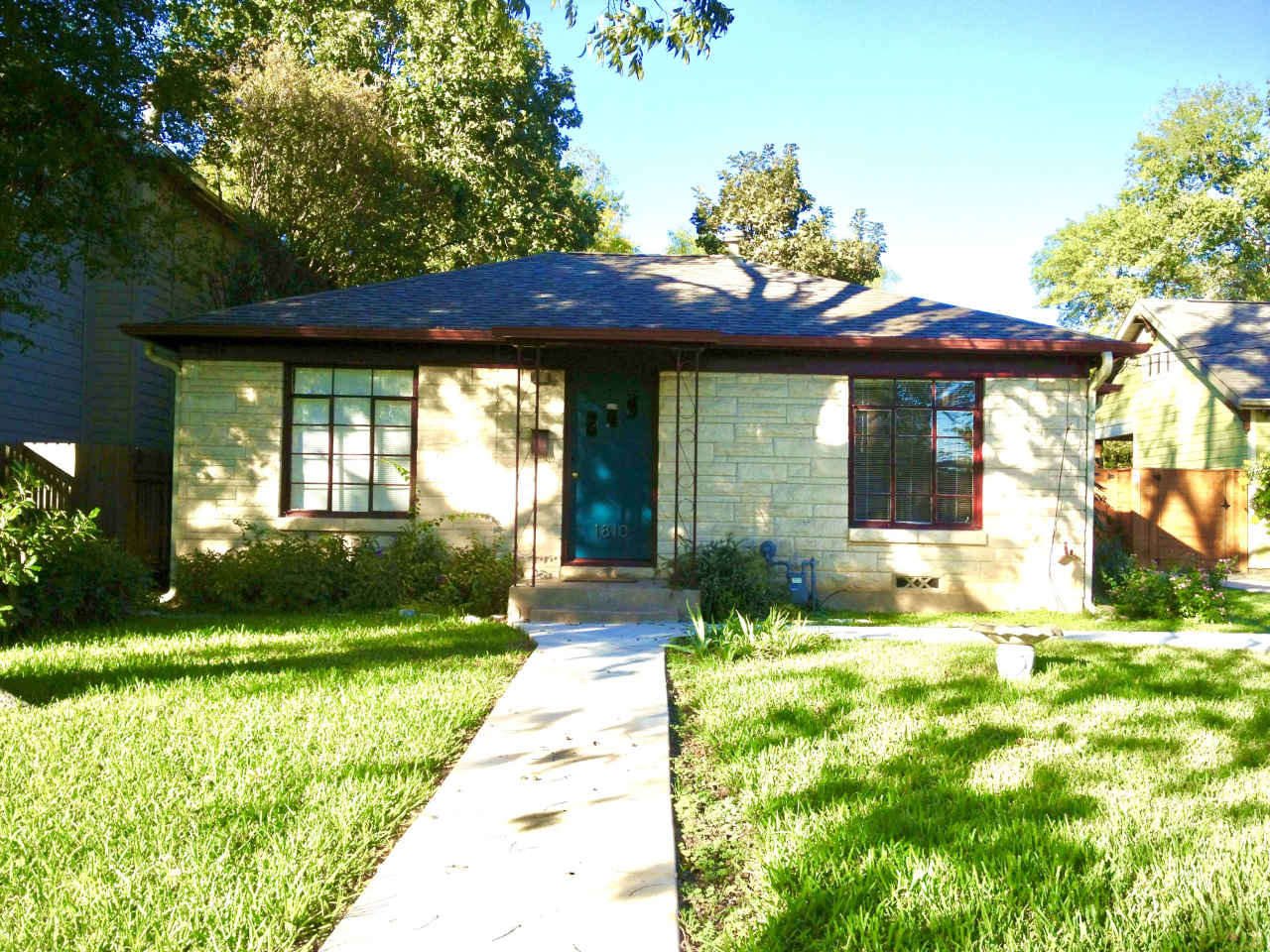 1810 W St Johns Ave