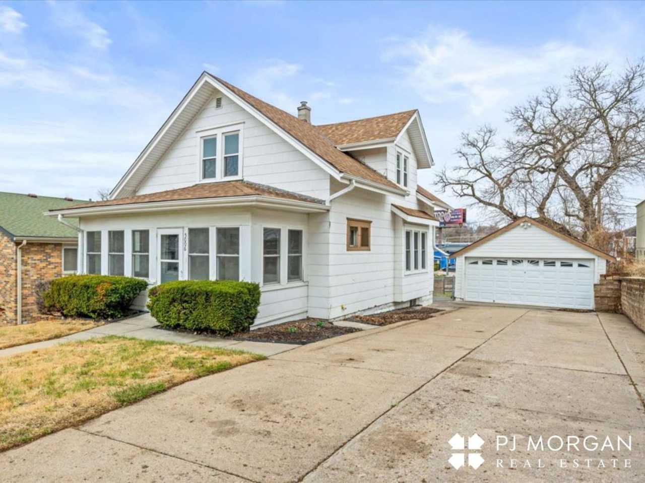 3 bedroom 2 bath house in midtown! RENTAL PENDING