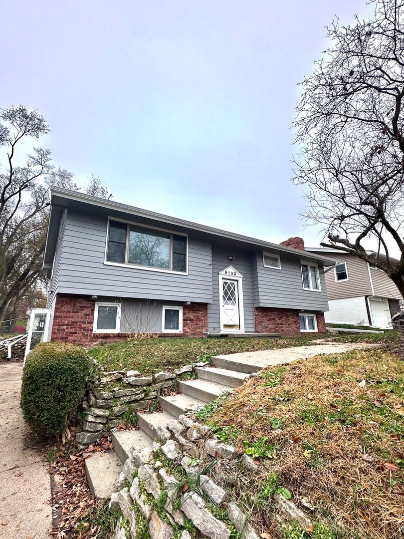 ✨ Beautifully Updated Home in Hummingbird Hill ✨