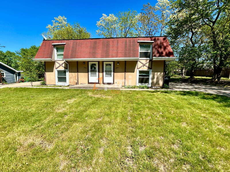 2353 - 2355 Hickory St