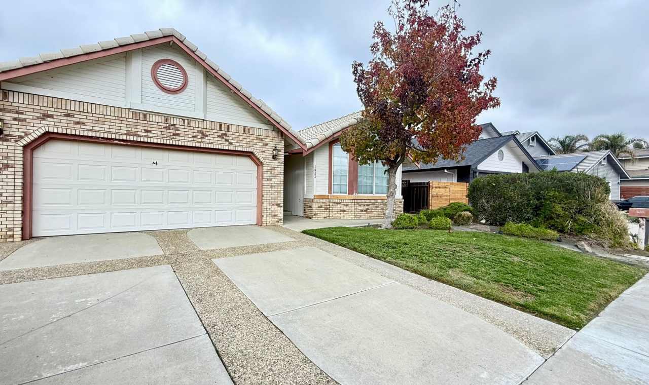 Single Story 3 Bedroom 2.5 Bath