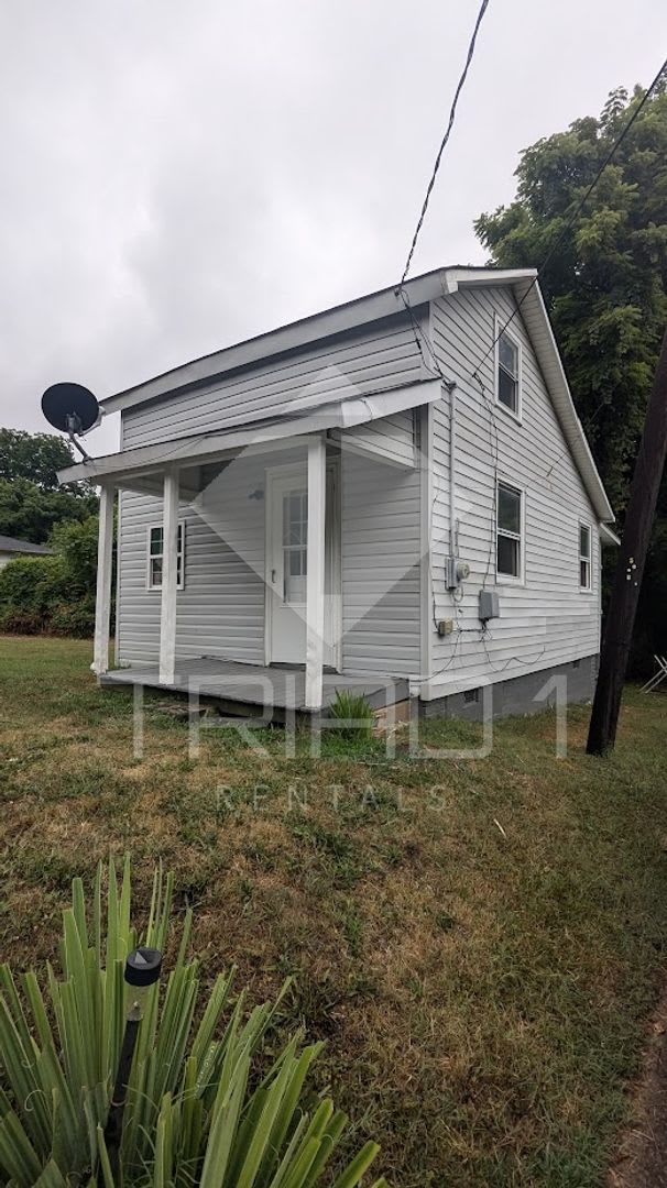 1Bed/1Bath HOUSE Reidsville - $895/mo