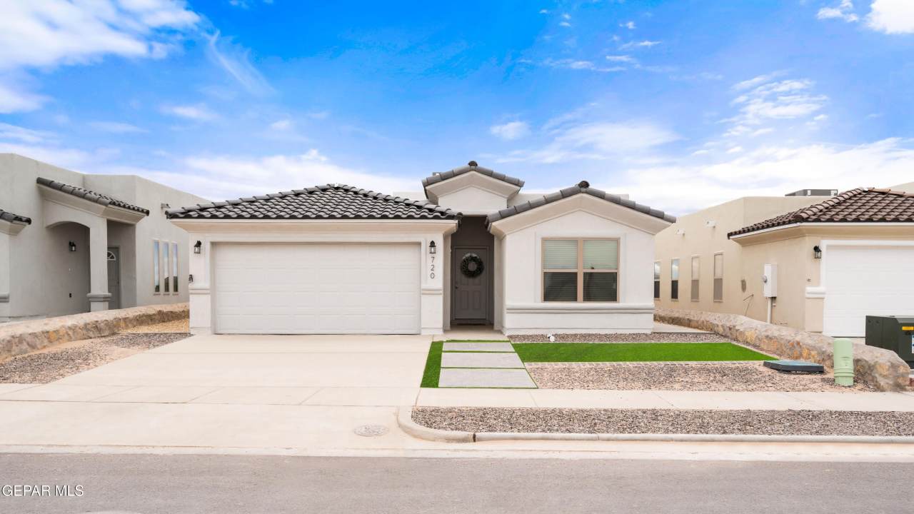 720 Paseo Dulce Avenue