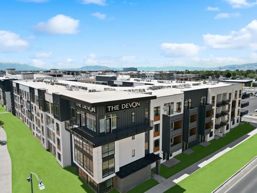 The Devon at University Place