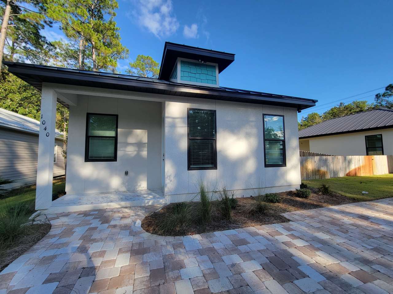 1040 N County Highway 393