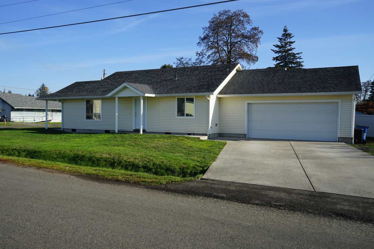Lovely 3-Bedroom Ranch Style Home for Lease in Battle Ground - 101 SE 2nd St