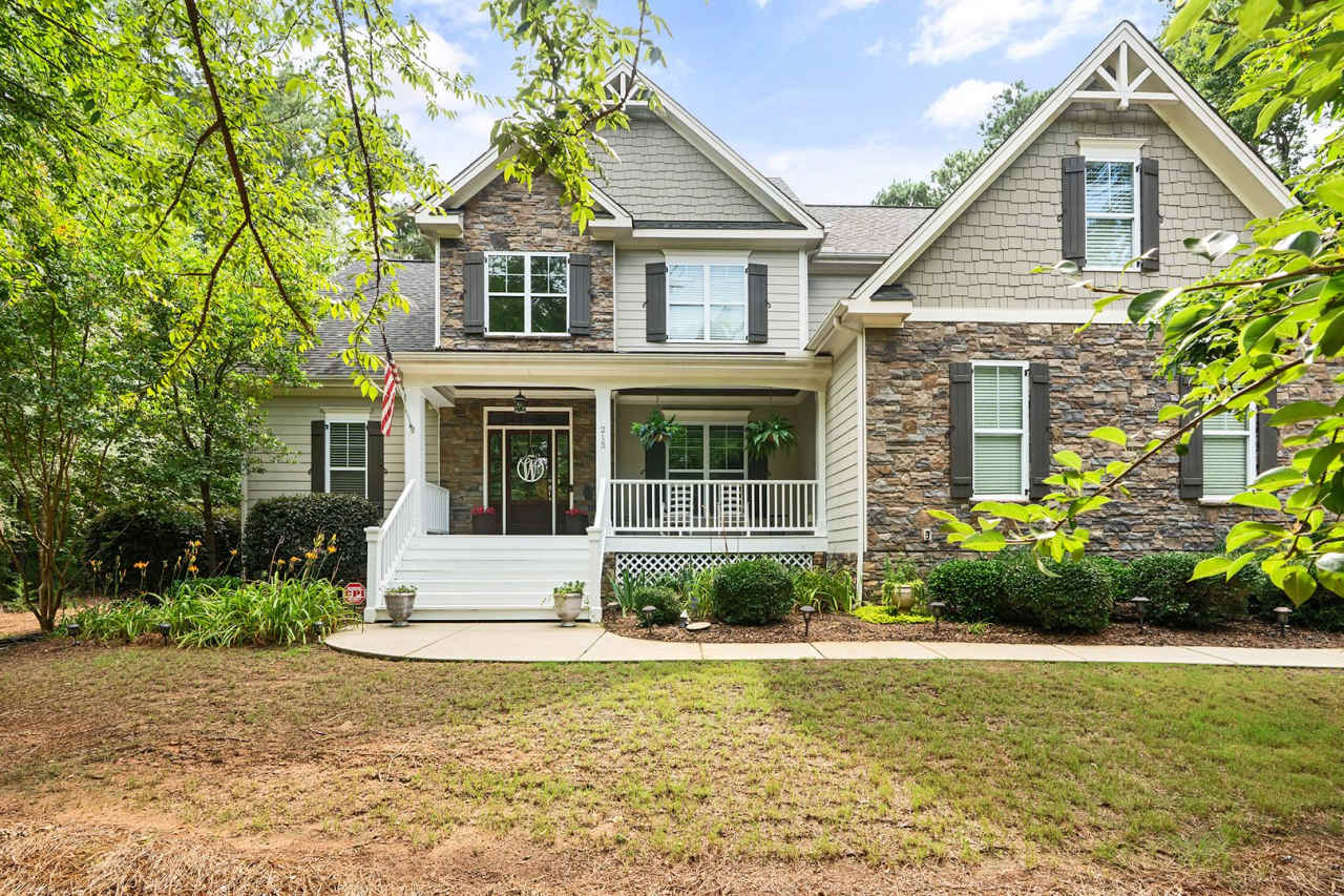 Splendid 4-bedroom, 3-bathroom Harrison Pond home in Pittsboro-- SWIMMING POOL!