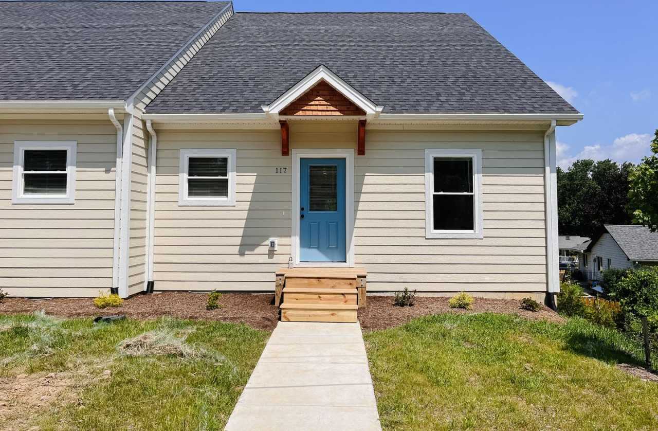 Spacious Home Close to Virginia Tech