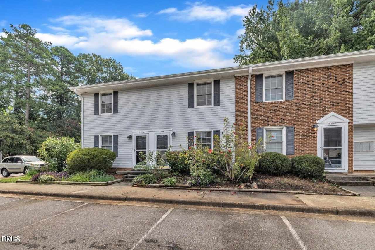 1227 Jamestown Court