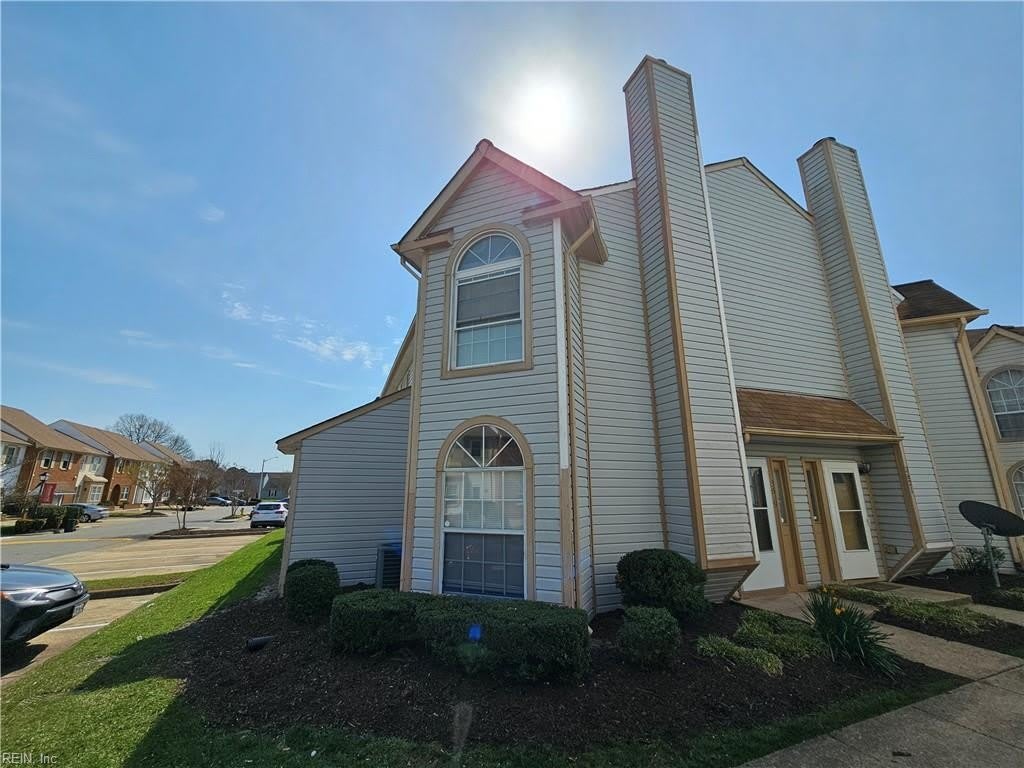 3619 Essex Pond Quay