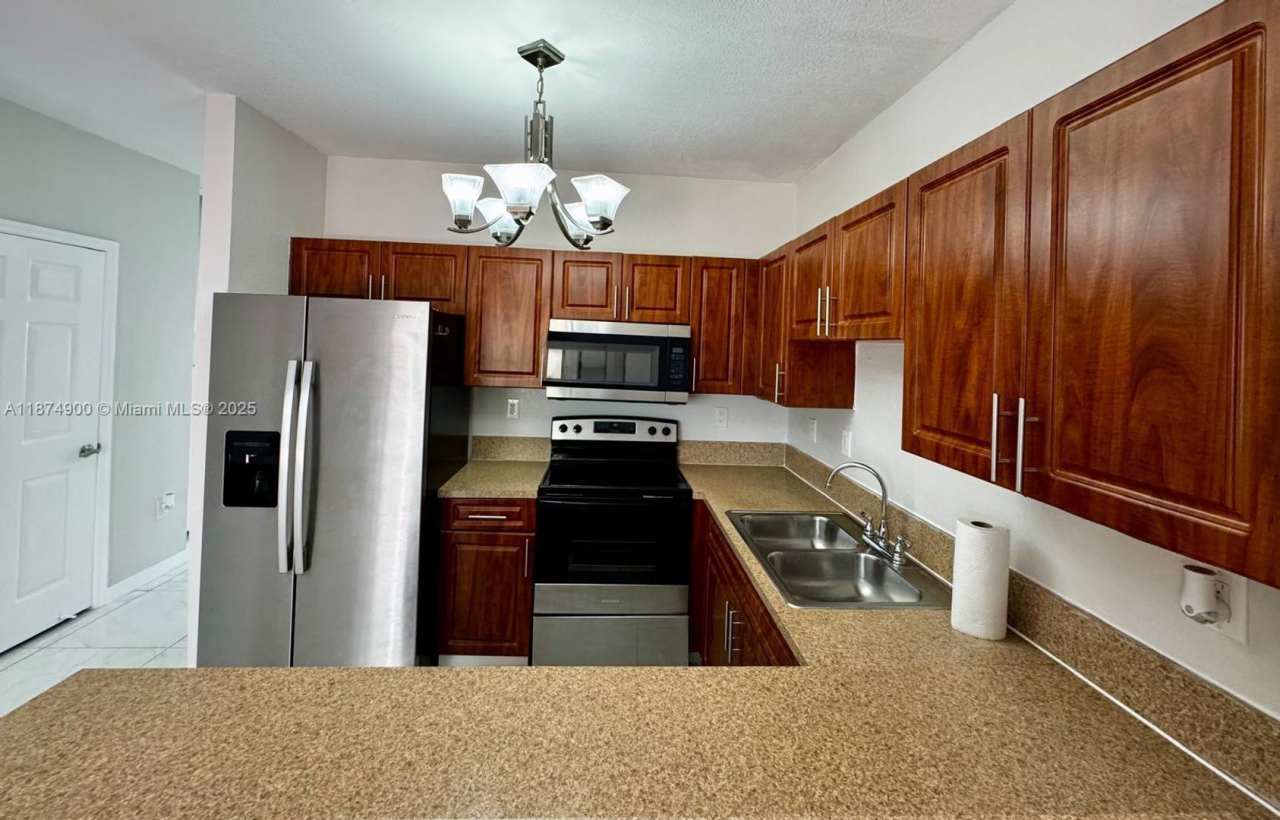 10968 SW 182nd Lane, Miami, FL 33157