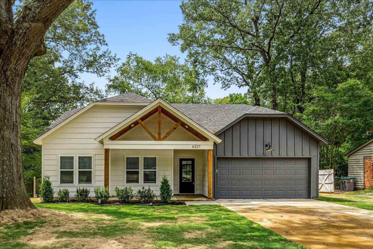 Stunning New Construction House in East Memphis!