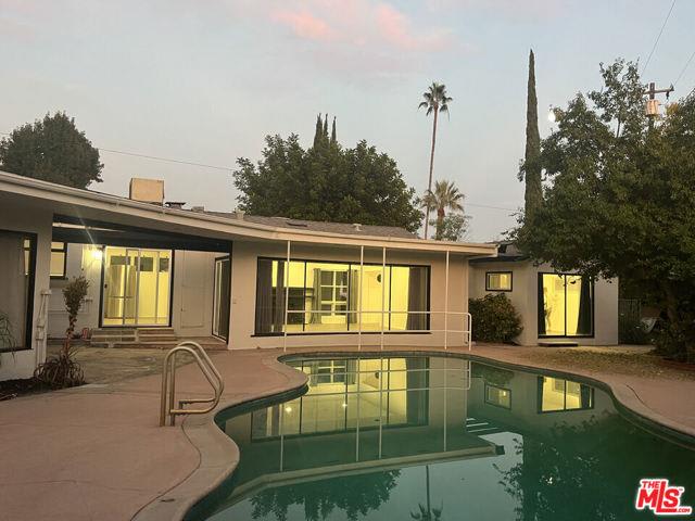 4675 Laurelgrove Avenue