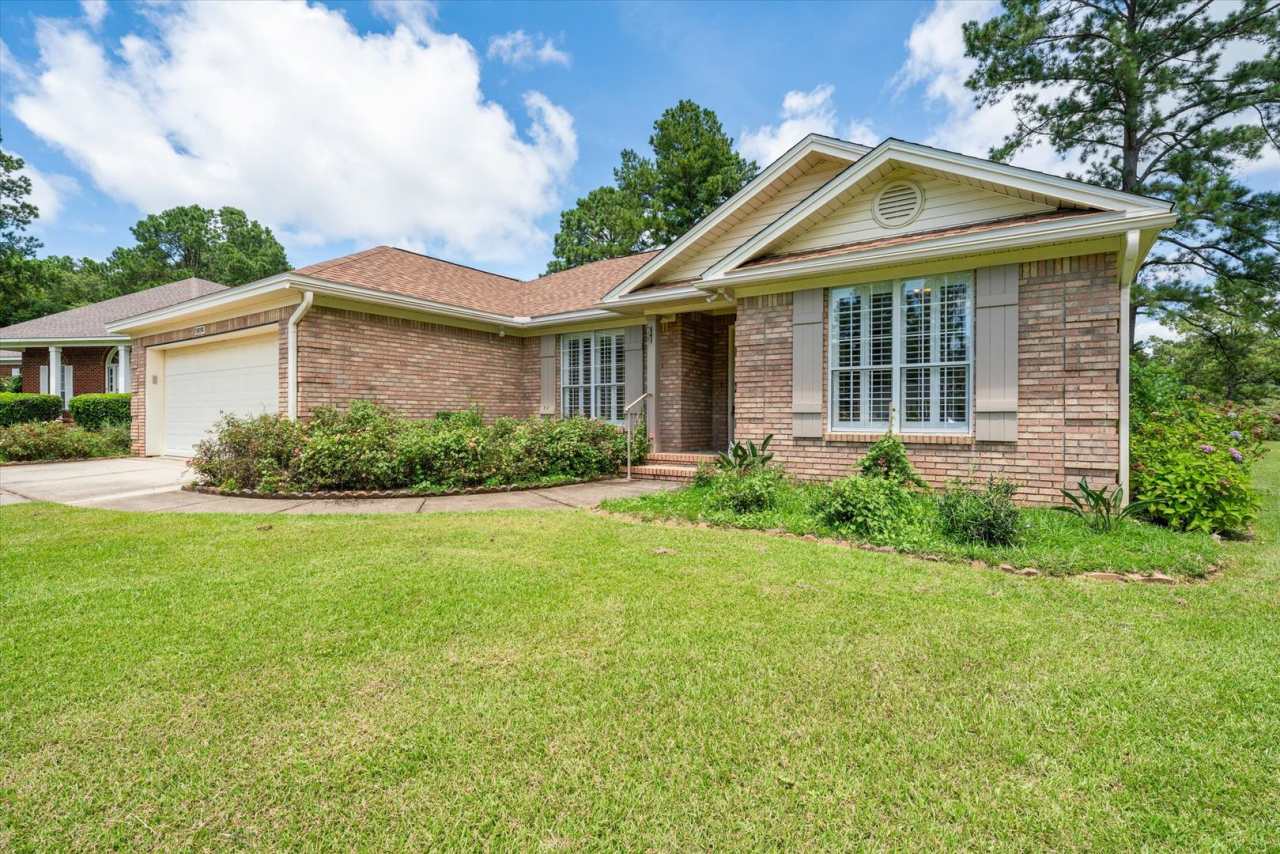 FAIRHOPE GOLF COMMUNITY with LAWNCARE