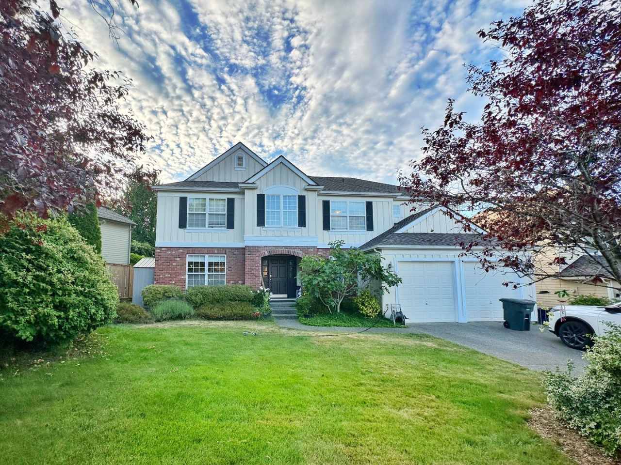 CLICK "REQUEST A TOUR" NOW!