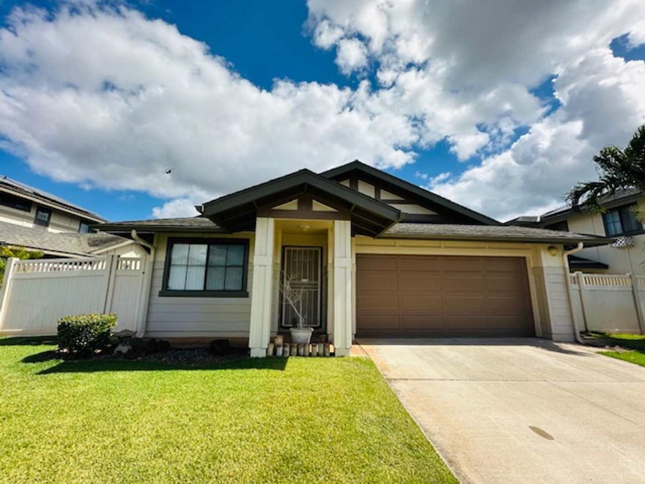 3 Bedroom ,2 Bathroom with Enclosed Garage (Kapolei Kai)