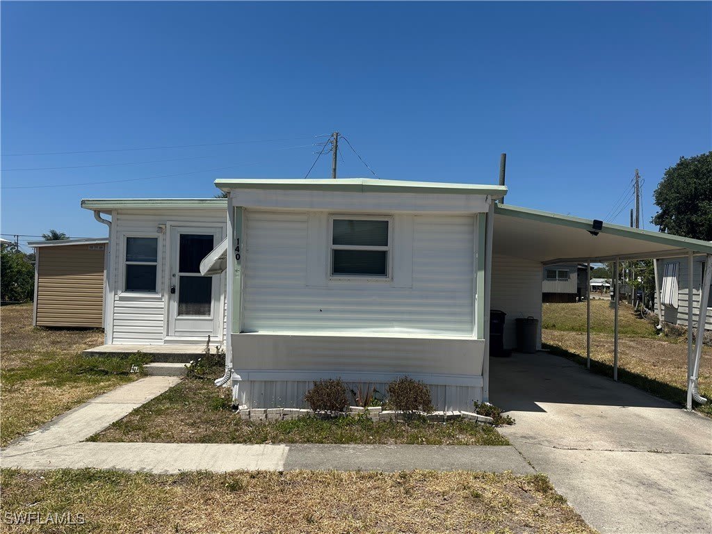 140 Lamplighter Lane