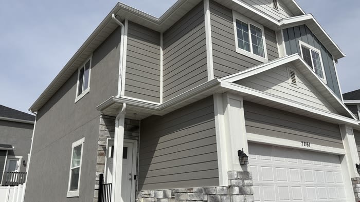 7261 North Silver Spring Way