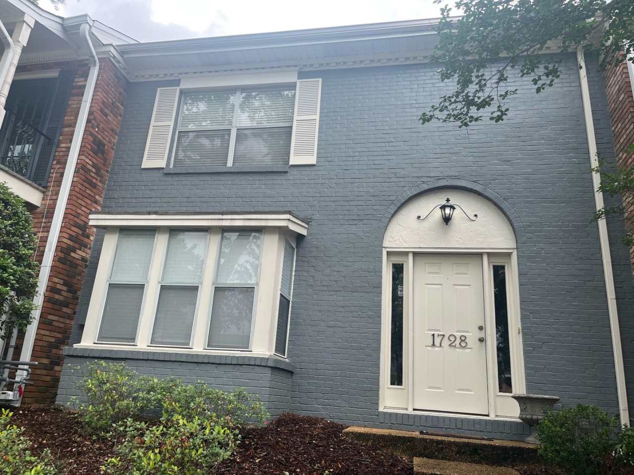 Convenient to UA and DCH - 3 bedroom, 2-1/2 bath Townhome