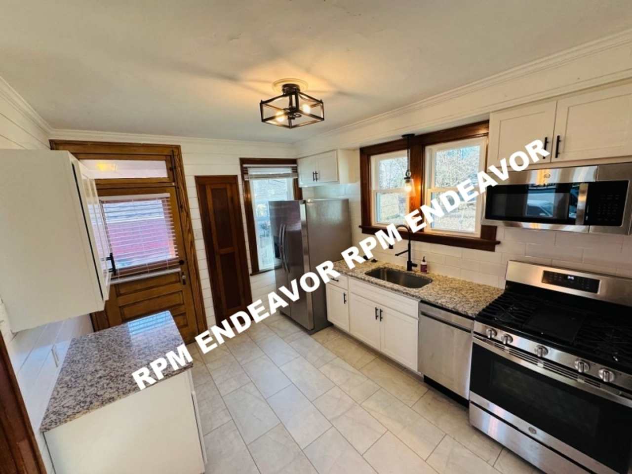 Downtown St. Charles 4BR Home | Walk to Main Street | Garage + Yard