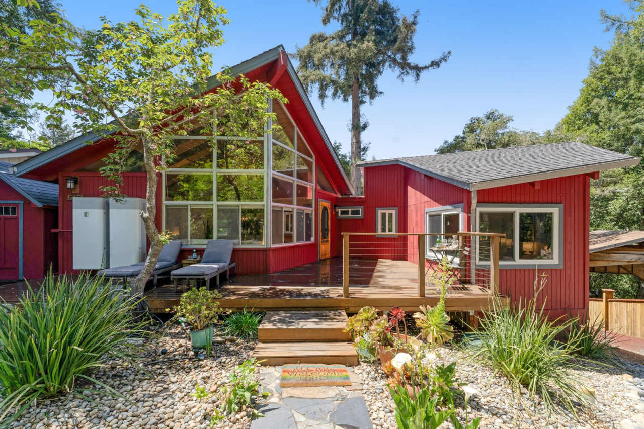 Boulder Creek Sanctuary! 50% off 1st months rent!