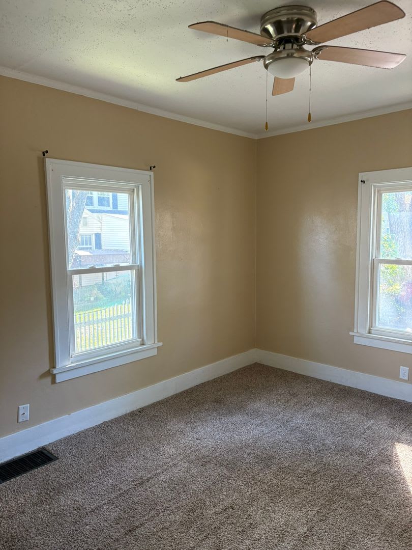 2 BR house w garage, CA, fireplace