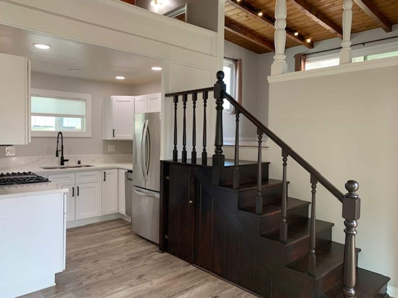 288 Cahuenga |Hollywood by the Sea | Oxnard | Renovated 2 Bed + 2 Bath | Office Space!