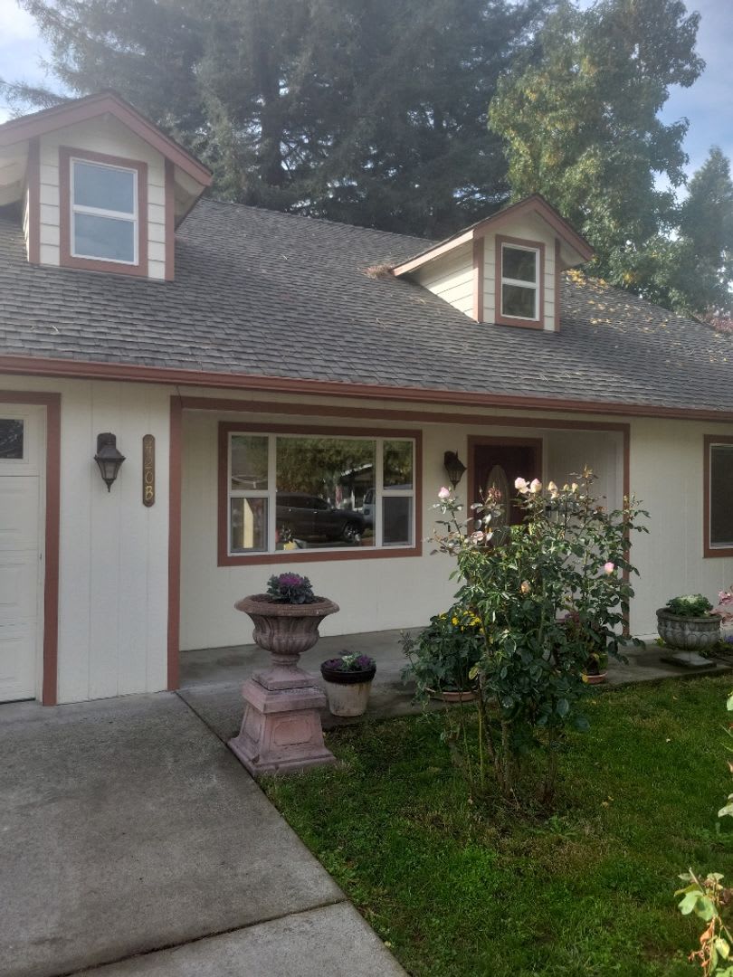 Beautiful 3 bed/2 bath home in Rogue River, OR