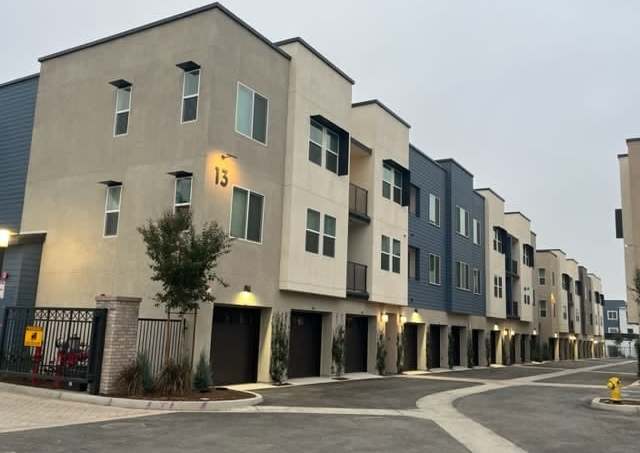 7878 East Avenue Unit D11