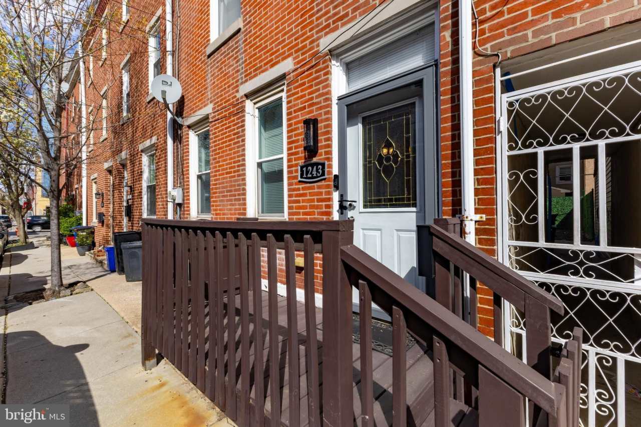 1243 N PALETHORP STREET