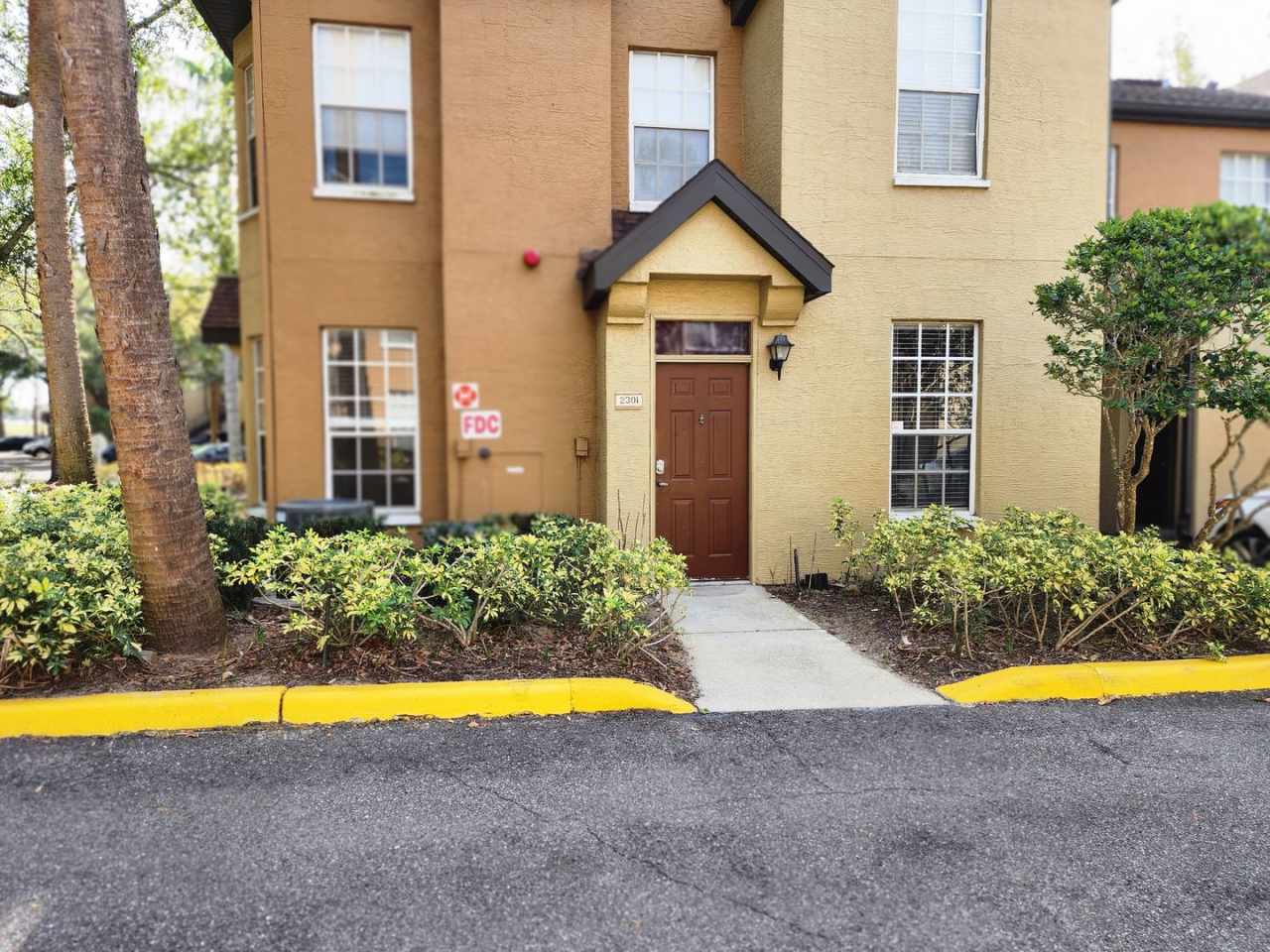 1 Bedroom 1 bathroom condo