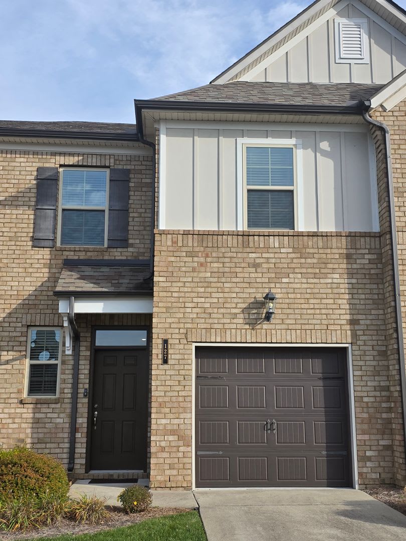 Move-In Ready Immaculate Townhome for Lease – Zoned for ALL Mt. Juliet Schools K–12