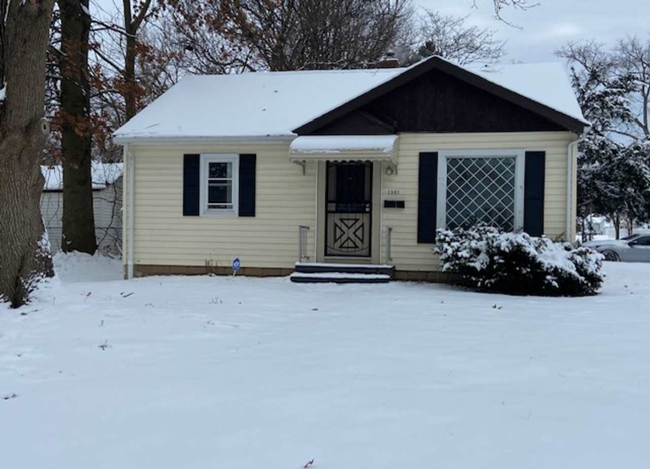 Cozy West Akron Ranch w/ Finished Basement  Garage