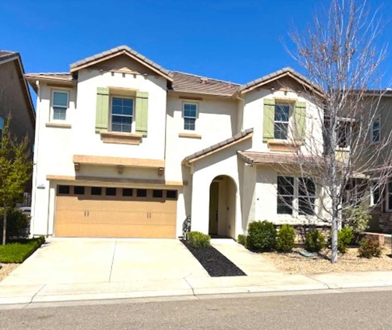 Home in Whitney Ranch Backing up to Greenbelt and Walking Trail with 4 bed rooms and loft--Largest Model in Spring Valley!