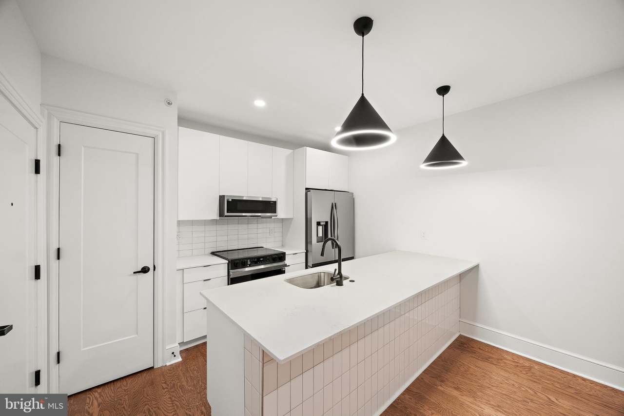 835-837 N TATNALL STREET