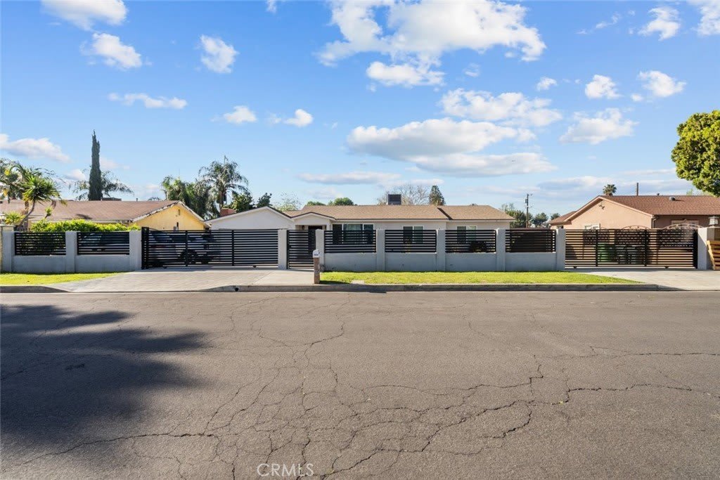 16334 Community Street