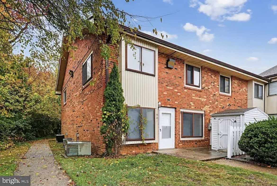 901 Cobble Creek Curv