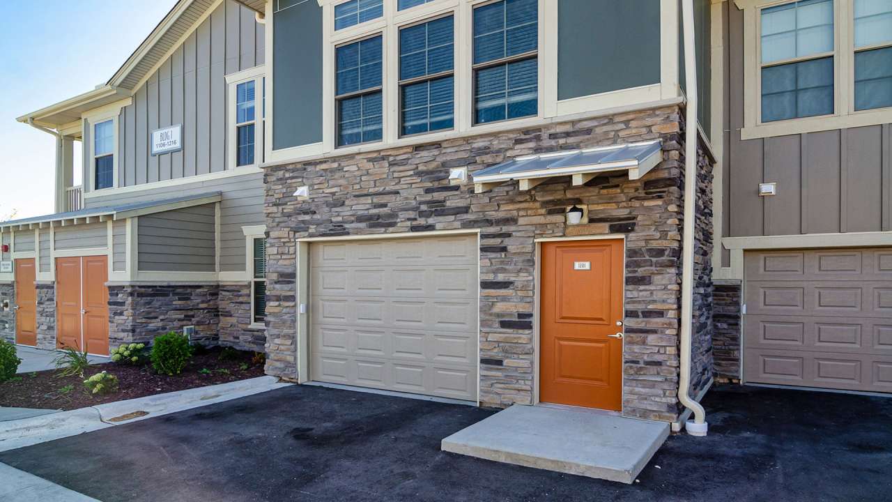 Springs At Cobblestone Lake