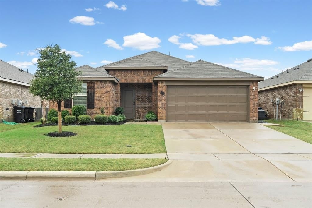 103 Gallant Fox Lane